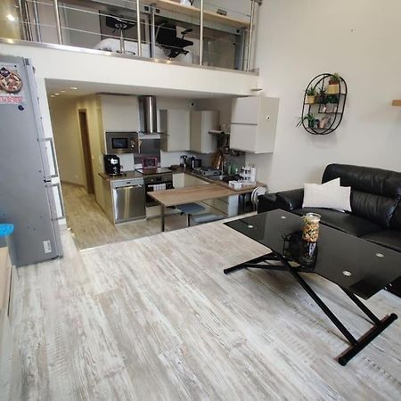 Les Capucins Apartamento Coulommiers Exterior foto