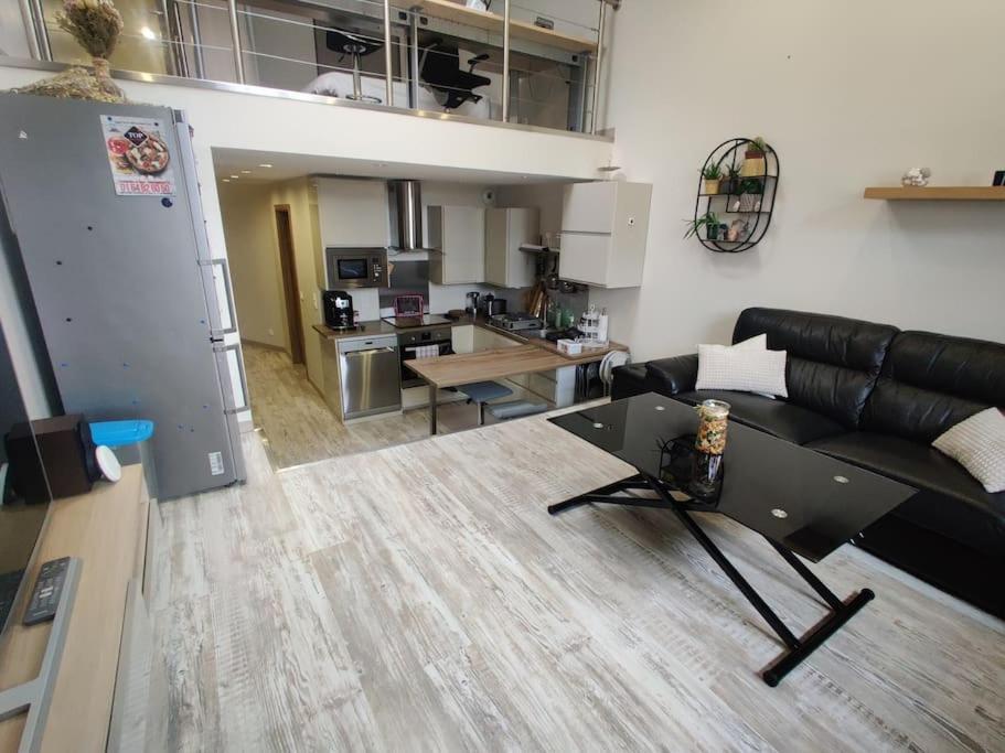 Les Capucins Apartamento Coulommiers Exterior foto
